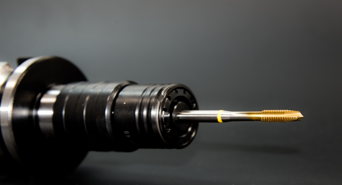 Gravura CNC si Laser: Precizie si Creatie